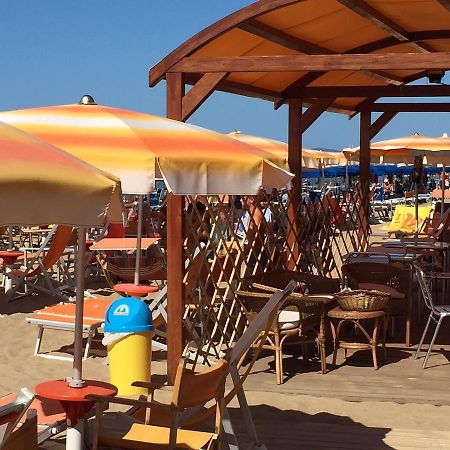 Hotel Lido Follonica Exterior photo